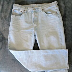 Levi's 501 Light Wash Ojai Lake 32"